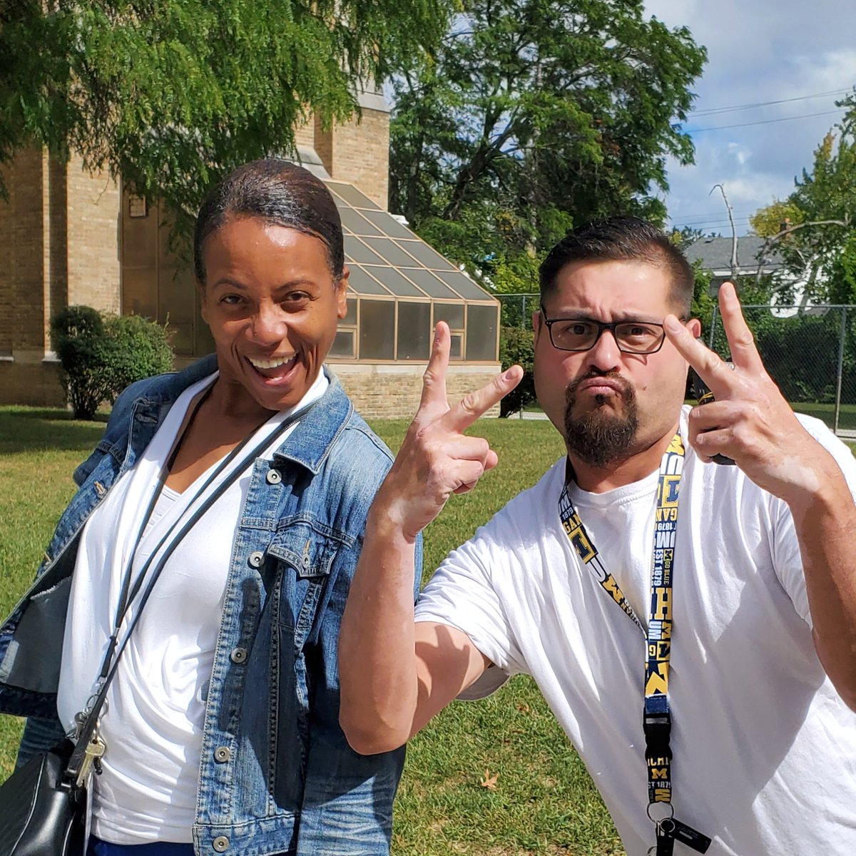 J.E. Clark Preparatory Academy <a href="/Detroitk12/">DPSCommunityDistrict</a> 
Peace Day at Clark was a great experience for our entire village!!!!! #TeachPeace #CelebratePeace 💛
#DetroitSchools
