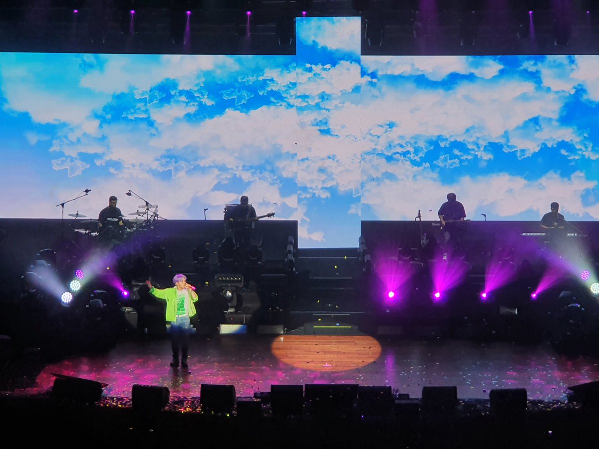 aacassiopeia's tweet photo. .@bornfreeonekiss concludes his 2022 Asian tour stop in Kuala Lumpur with "Nobody Like You", totalling 17 tracks, in 1 hour and 45 minutes. It was Kim's first show in Malaysia after 12 years since 2010. 

#KimJaejoonginMY
#KimJaejoonginKL
#BORN_GENE   
#NOBODY_LIKE_YOU https://t.co/bKxmWtepvc
