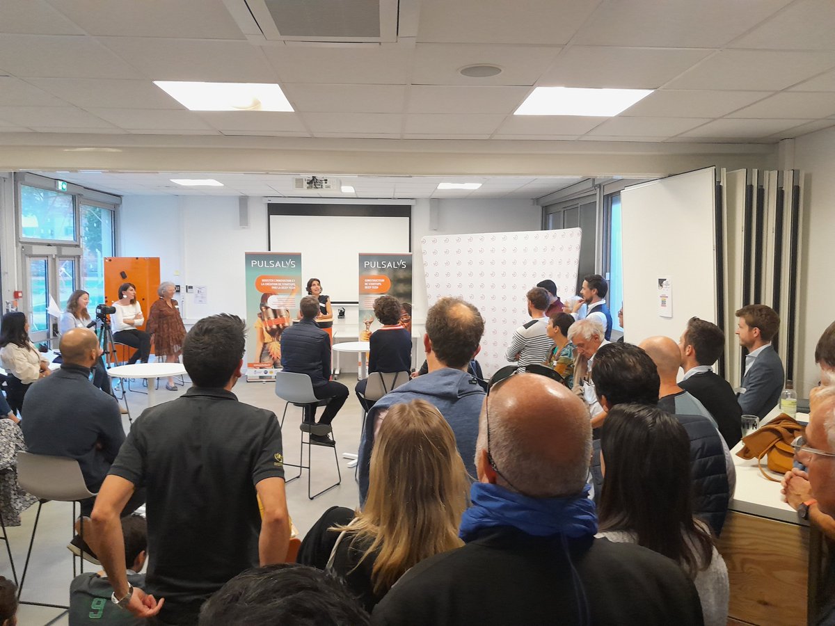PULSALYS (@pulsalys) on Twitter photo Près de 80 personnes hier à notre Puls'Apéro "Levées de fonds : quels sont les critères de choix des fonds d’investissement locaux ?". Merci à nos intervenantes <a href="/Sophiebrac/">Brac Sophie</a> <a href="/celinecharvin/">Céline Charvin</a> <a href="/Demeter_im/">Demeter</a>, <a href="/sandra_dubos/">Sandra Dubos</a> @kreaxi <a href="/Sophie_Jullian/">Sophie Jullian</a> ainsi qu'à l'ensemble de nos participants Près de 80 personnes hier à notre Puls'Apéro "Levées de fonds : quels sont les critères de choix des fonds d’investissement locaux ?". Merci à nos intervenantes <a href="/Sophiebrac/">Brac Sophie</a> <a href="/celinecharvin/">Céline Charvin</a> <a href="/Demeter_im/">Demeter</a>, <a href="/sandra_dubos/">Sandra Dubos</a> @kreaxi <a href="/Sophie_Jullian/">Sophie Jullian</a> ainsi qu'à l'ensemble de nos participants
