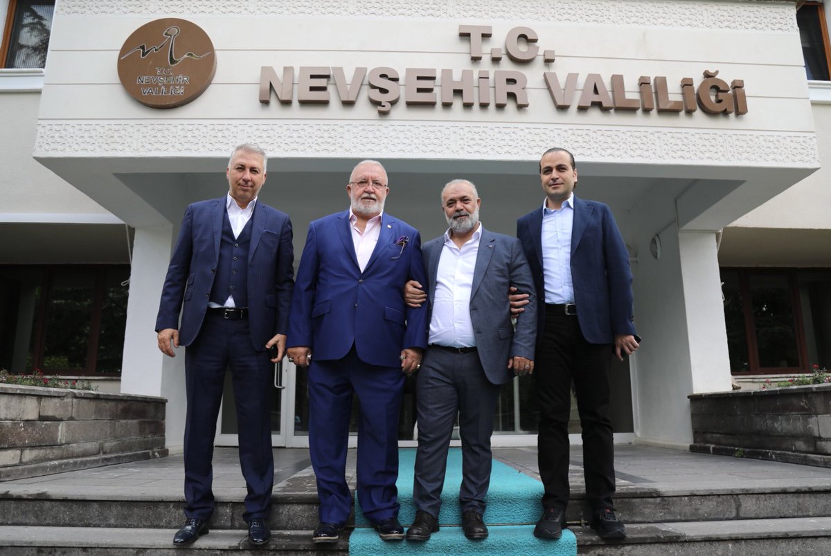 Nevşehir Valisi Sayın İnci Sezer Becel’i makamında ziyaret ettik. Sayın Valimiz ile Nevşehir’in ve Türkiye’nin turizm potansiyelini değerlendirdik.
Yeni Nesil TÜRSAB olarak Nevşehir turizminin gelişmesi için hazırladığımız planı Sayın Valimizle paylaştık.