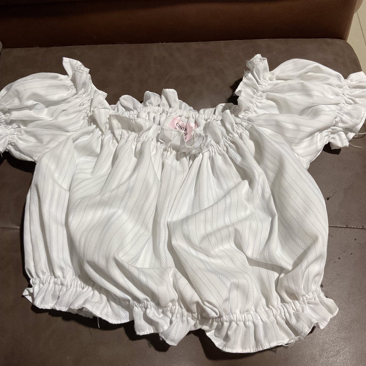 girlinhell__'s tweet photo. dress with it 150 bath (ไม่เคยใส่)
crop emma cintage 100 bath ใส่ครั้งเดียว shipping 40 bath สนใจเดมมาเลยคั้บ💕                                                                      #ส่งต่อเสื้อผ้า #ส่งต่อเสื้อผ้ามือสอง #เสื้อผ้ามือสองสภาพดี #ส่งต่อ #ส่งต่อเสื้อผ้ามือ2 https://t.co/lsas6mcnFS