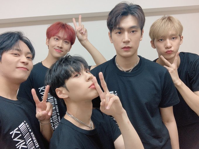 wefanng's tweet photo. #크나큰 https://t.co/K7Kya1ra9N