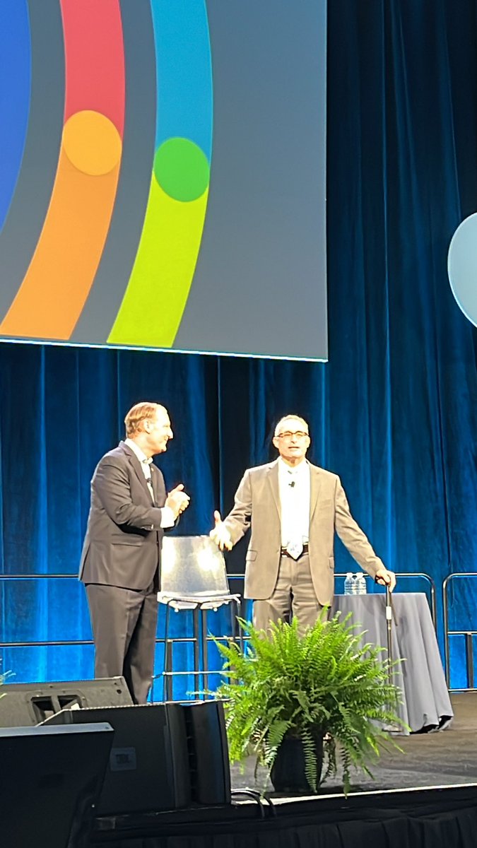 DocGalapon's tweet photo. @#Dr Frank Domino on the #aafpfmx Mainstage!!!! #fmstrong https://t.co/cpIGjEXYgB