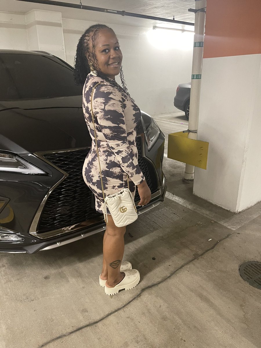 KiB116's tweet photo. Dinner with Da Family was Everything 🥂🎂🍽🥳 https://t.co/5jnamWkEAE