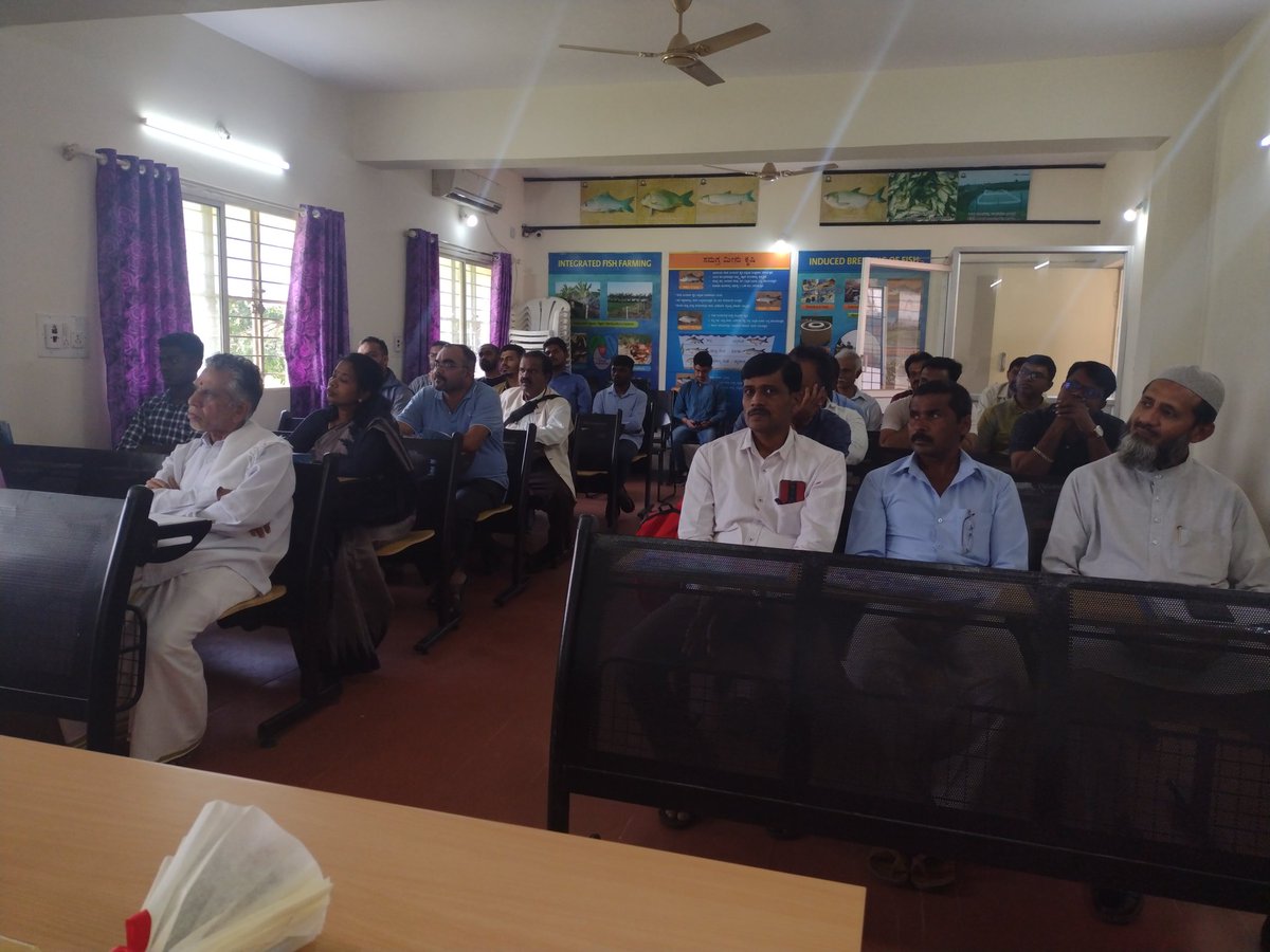 Had an interesting interactive session with 1st time intrested fisheries farmers. 
Topic: How RAS technology can be leveraged by progressive farmers and entrepreneurs for city growing seafood demand.

#Bengaluru #pmmsy