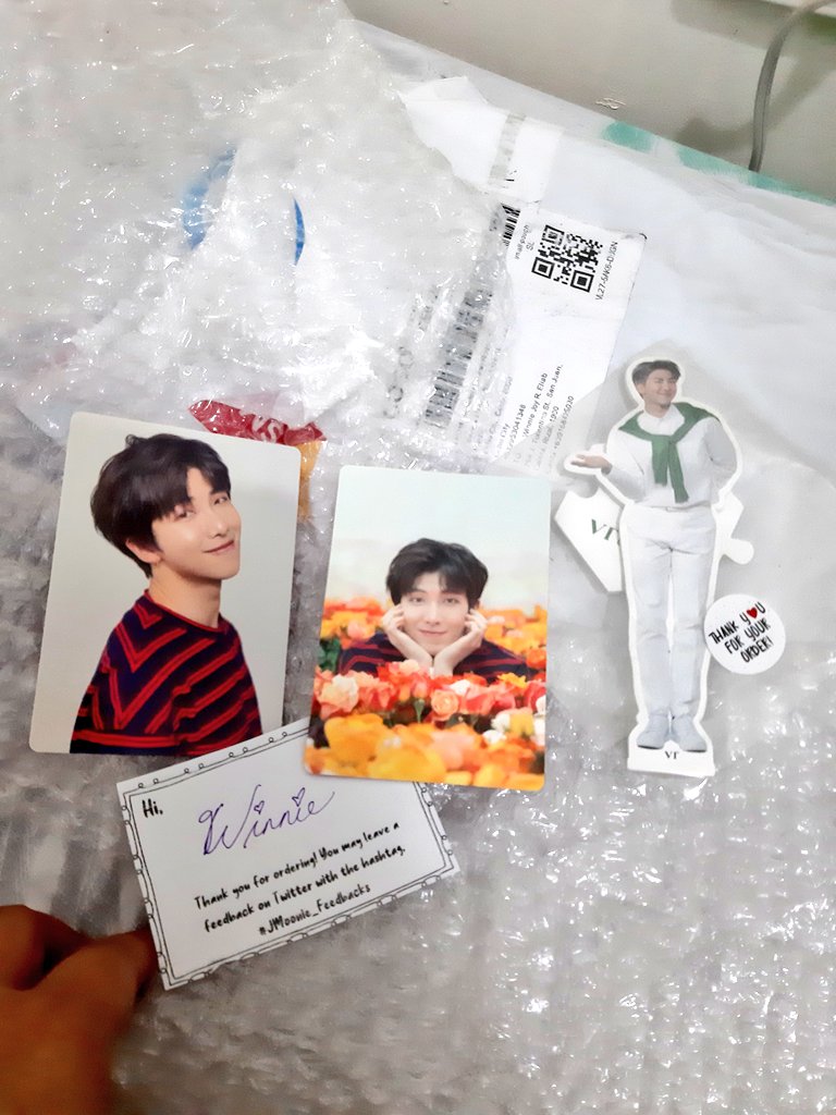mooniejoy_'s tweet photo. 💫💫Sparks malala 💫💫🥺

Thank you for easy transaction and very neat packing kaya safe na umuwe 💜 Also iba din yung sparks ng freebieee! 

@jmooniesells
#JMoonie_feedbacks https://t.co/Ao4Bah5ZMB