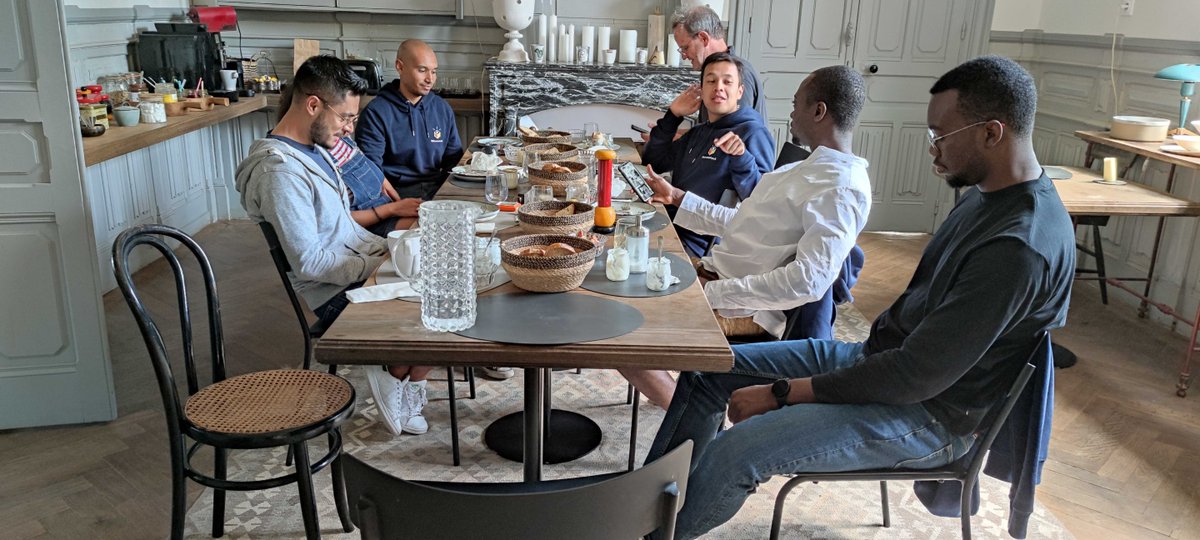 WelcomeTrack tweet media