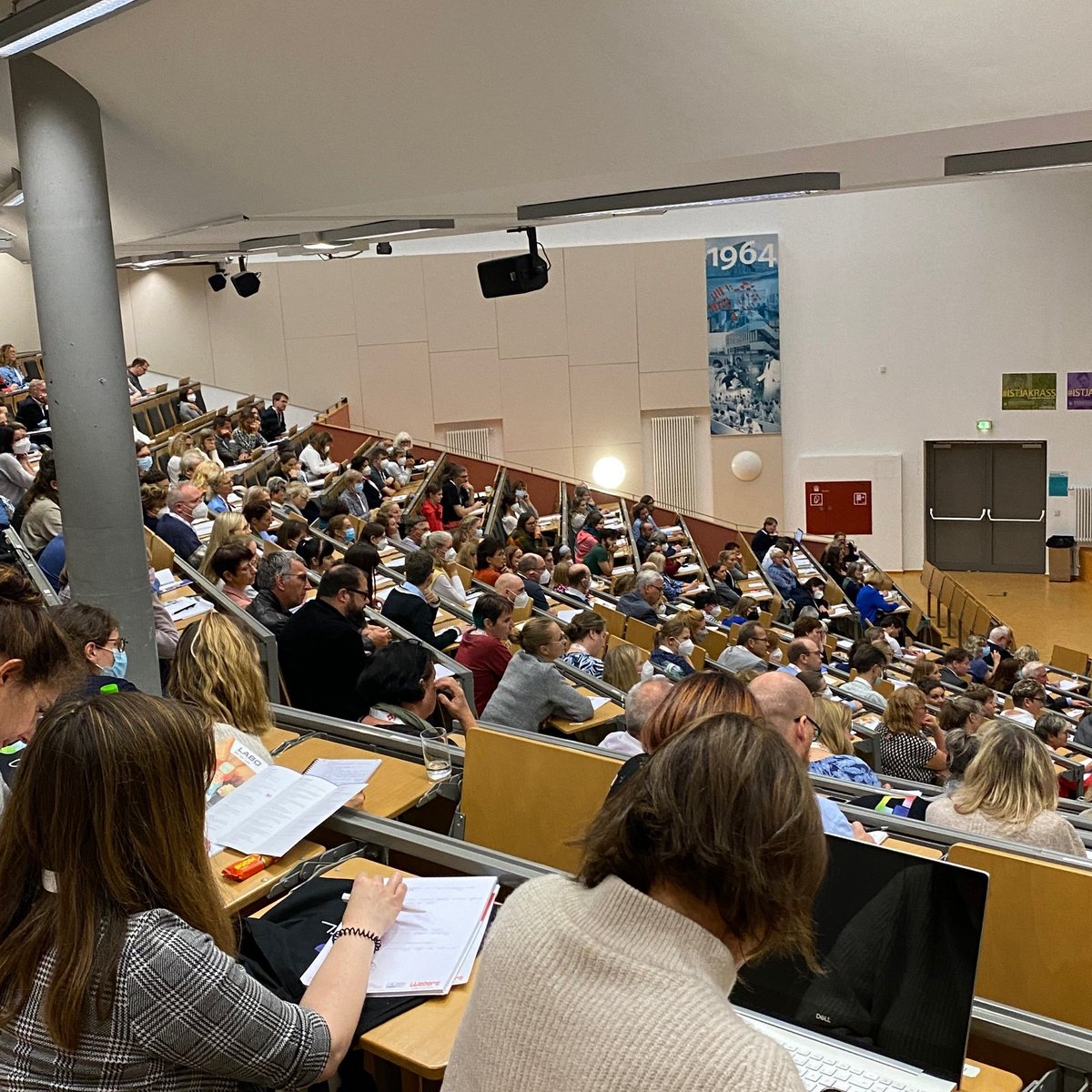 Conventus_Jena's tweet photo. #Throwback zum Start ins Wochenende!
Vom 16.-17.9. fand in #Lübeck die 21. Jahrestagung der Arbeitsgemeinschaft Akkreditierter Laboratorien statt.
Wir hoffen sehr, dass alle Teilnehmer:innen eine tolle #Tagung hatten & freuen uns aufs kommende Jahr in Homburg/Saar!
#conventus https://t.co/kik1rzjBvU