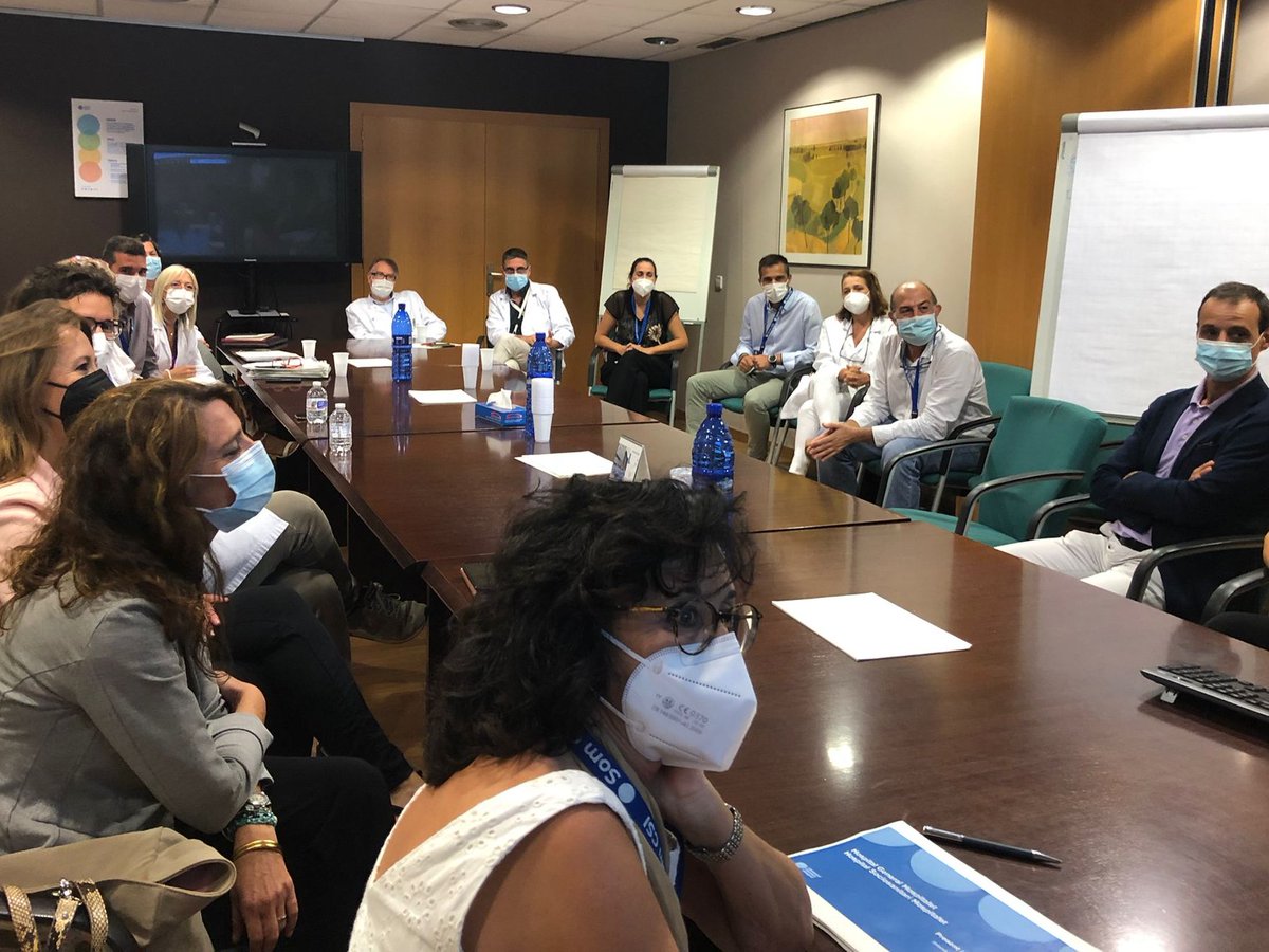 ConsorciCSI's tweet photo. Avui, el #CAPCollblanc, l'#HospitalGeneraldeHospitalet i #HospitalSociosanitaridelHospitalet han rebut la visita de la directora del Servei Català de la Salut, Gemma Craywinckel, que s'ha reunit amb professionals dels centres per conèixer la seva realitat i els seus projectes. https://t.co/Su2yJMXl6t