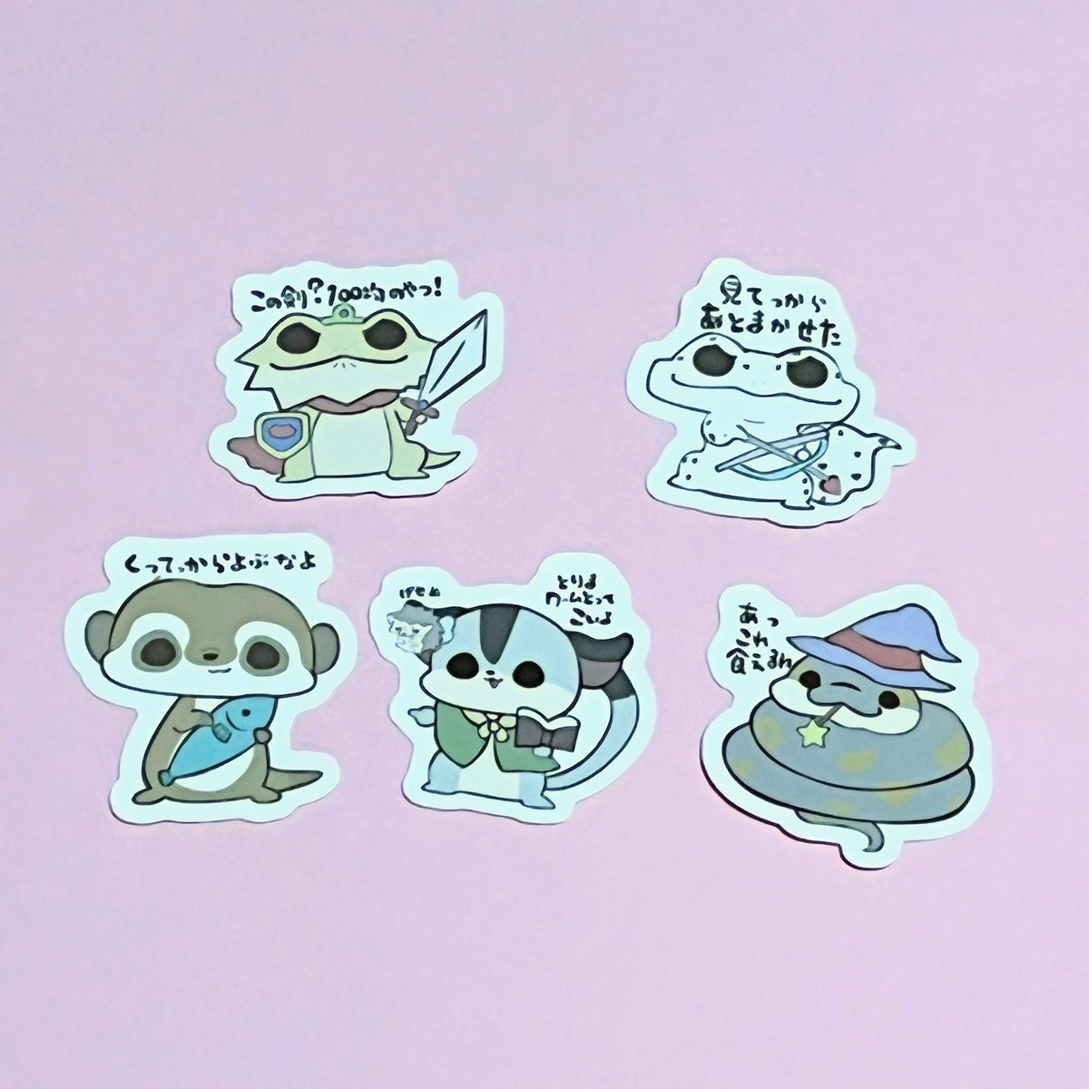 pipimaru06's tweet photo. ギリギリ間に合った😭😭
今回からスマホに余裕で貼れるミニステッカーが登場します✨
あと通常ステッカーの欠品していたボールパイソンと新作のフクモモステッカー💪
ナゴレプより販売します！ https://t.co/31aDEwn7X4