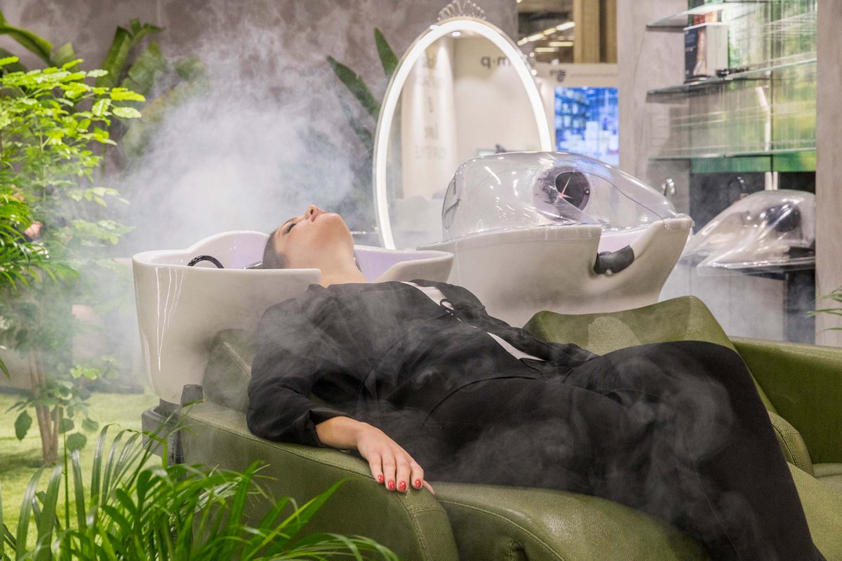 Equipal2's tweet photo. Equipal introduceert stomende ervaring in je kapsalon! 9-10 okt The Hair Project beurs Kortrijk 👉 https://t.co/EK2X3h22C5 Equipal introduit une expérience torride dans votre salon! 9-10 oct salon The Hair Project Courtrai 👉 https://t.co/1o6v9tjegy #kapsalon #salondecoiffure https://t.co/Q3o1dxF27R