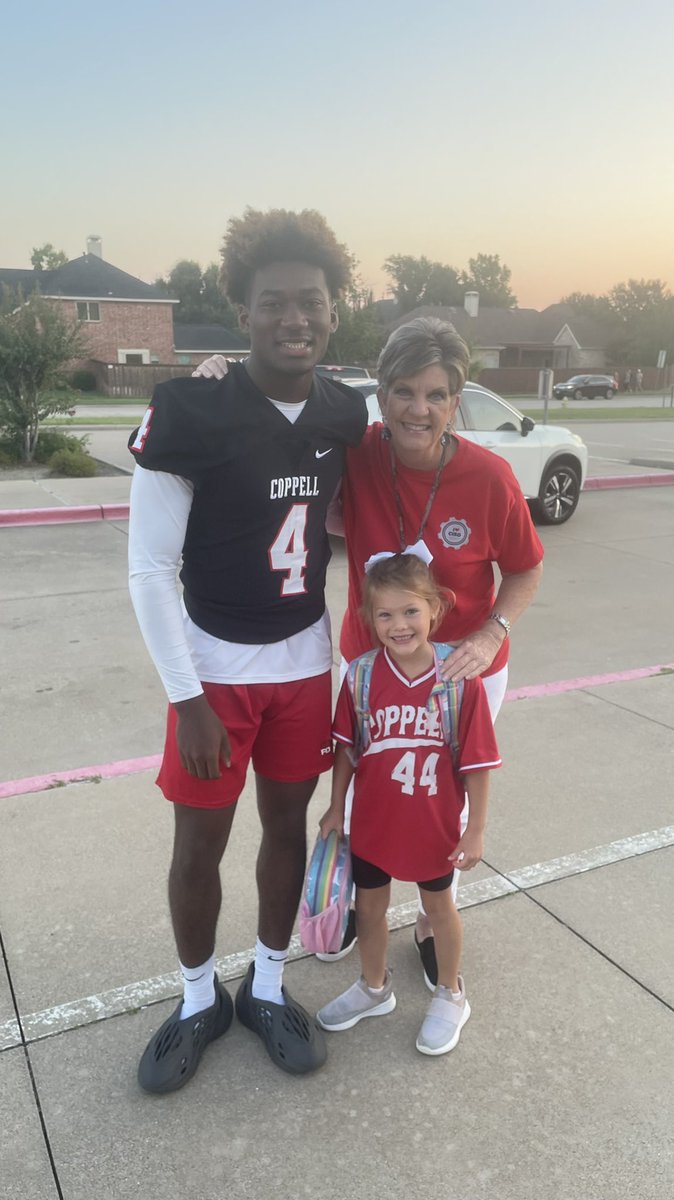 coppellfootball's tweet photo. Thank you @CCEColts for letting us help out this morning! https://t.co/LDLdV8qMHc