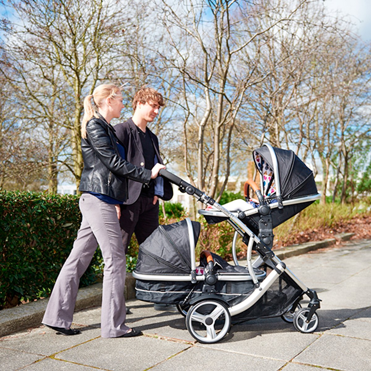 image4kidz's tweet photo. £549.99 Duellette Baby &amp; Tot double pushchair.⁠
FREE Isofix car seat, carrycot &amp; tot seat.🌟⁠
⁠
✨FREE ISOFIX CAR SEAT⁠ WORTH £120⁠
⁠
https://t.co/d05D10BC7A  https://t.co/rF94aureUd