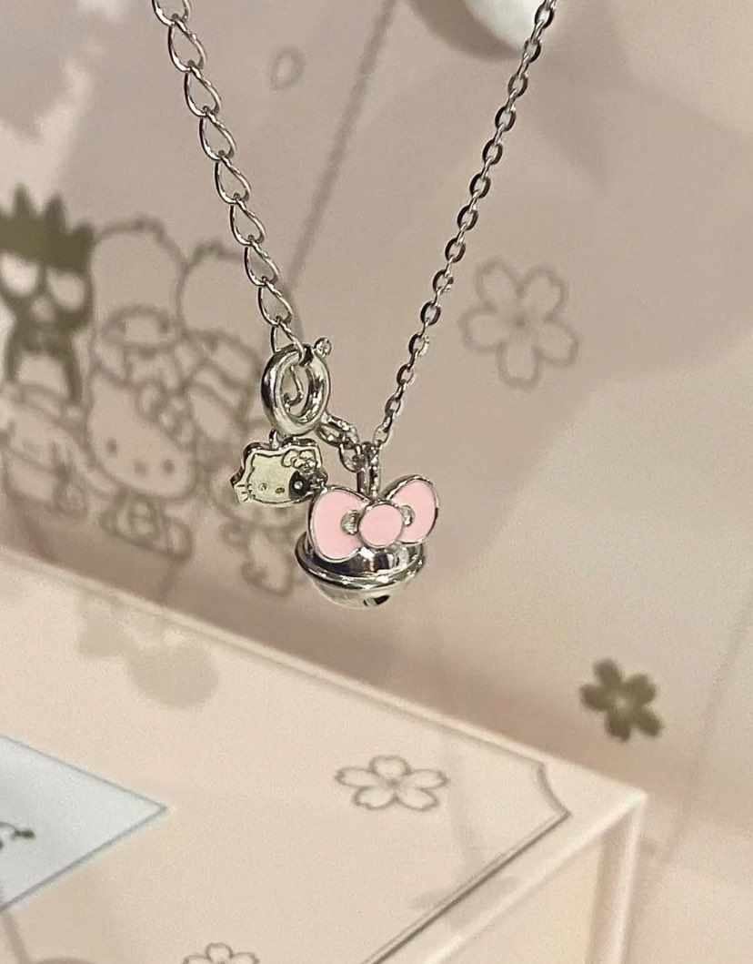 heartzjpg's tweet photo. hello kitty pendant necklace https://t.co/lpeJ8m4GoH
