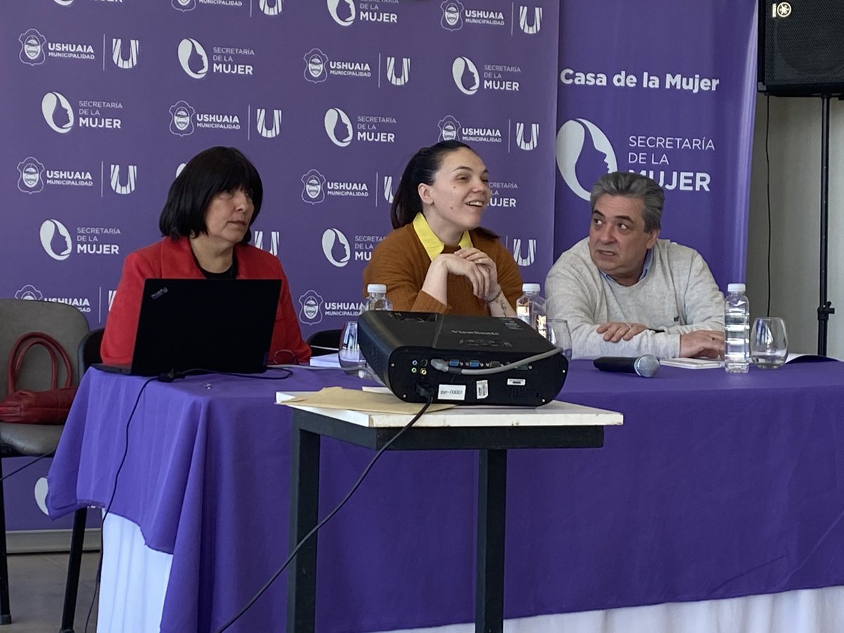 pimpicolombo's tweet photo. Inauguración de la reunión de la RED de BUENAS MASCULINIDADES en Ushuaia, en un evento federal, Presidido por @mariaevasanz con una muy variada conformación de áreas de gobiernos locales y provinciales, con organizaciones libres del pueblo, fiscalías y profesionales. @SacraAm1 https://t.co/COQRJT2Eoc