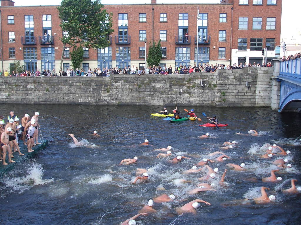 Best of luck to our own @PaulGall186 and everyone taking part in @JonesEngHQ #LiffeySwim tomorrow.