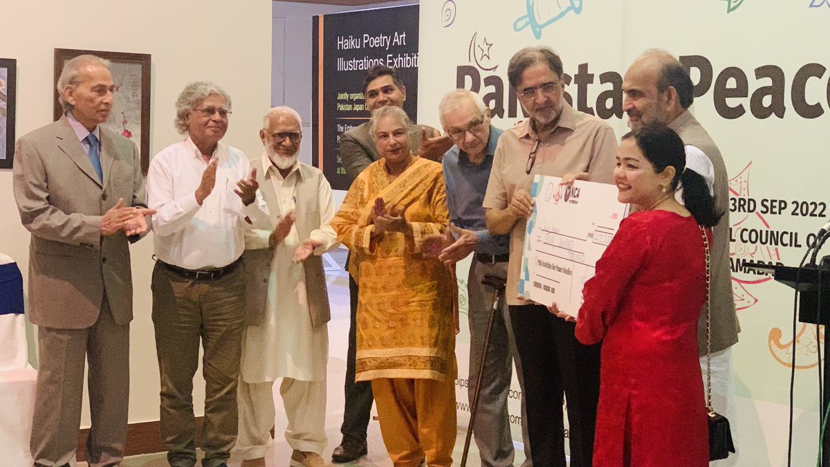 PAKPIPS's tweet photo. PIPS is happy to announce that our first-ever “Pakistan Peace Prize Award” goes to ⁦@Advjalila⁩ , who known as the iron lady of Balochistan, &amp; is a human rights attorney, for her work to bring sustainable #peace in the country. #PPF2022 https://t.co/LhNjo7ewjH