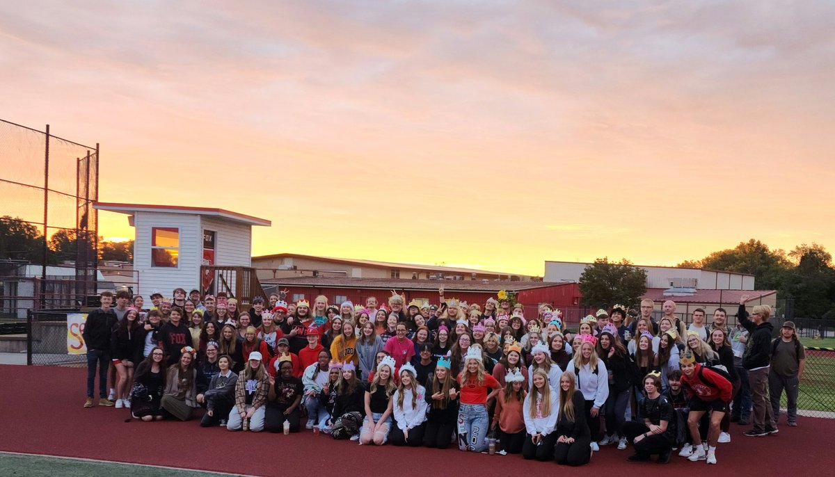 Great start to my Friday morning with the Senior Sunrise. Love these kids! #ClassOf2023