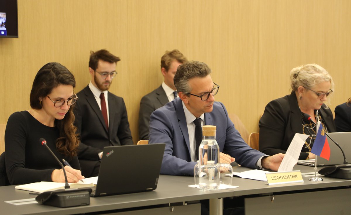 EFTAsecretariat's tweet photo. 📢Today at the EFTA House EU law became EEA law. 

The EEA Joint Committee, which is responsible for the management of the EEA Agreement, met and adopted 48 Joint Committee Decisions, incorporating 115 legal acts into the EEA Agreement. https://t.co/kU0DuU367M