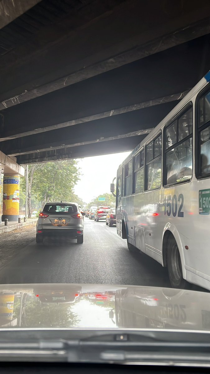 drMartillo's tweet photo. @CristbalZurita4 @IdrovoWil @Mar62re @Urb_ViaLaCosta @AntiradarGYE @ATM_Transito @ATMGuayaquil @ViaLaCostaLucha @alcaldiagye El cuento de todos los días https://t.co/CqV3EMUbJ5