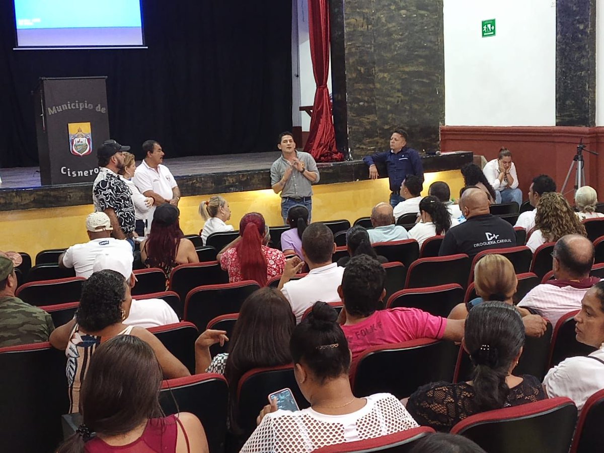 Continuamos trabajando en las distintas zonas del País para resolver diversas problemáticas sobre derechos humanos, paz y garantías laborales.

Seguimos apostándole a la paz <a href="/usofrenteobrero/">USO Colombia</a> 

En esta ocasión en Cisneros - Antioquia.