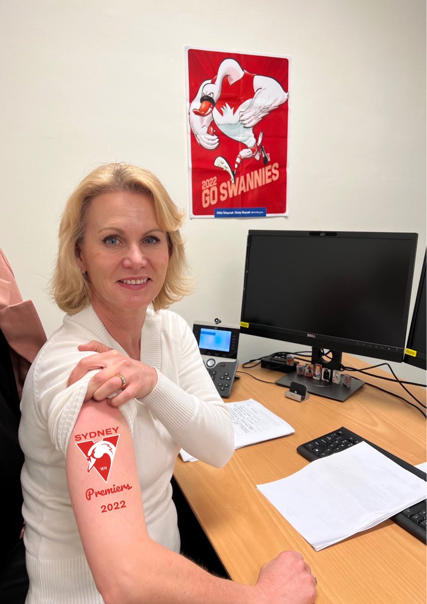 NicholeOverall's tweet photo. Too early?
#GoSwannies https://t.co/7RXH7OeU1Q