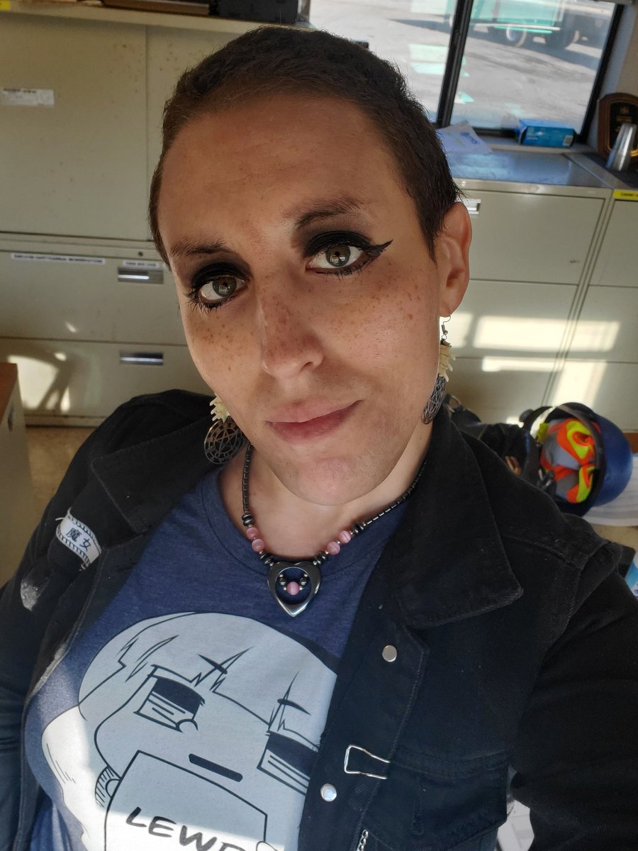 MAV_exe's tweet photo. #me #TransIsBeautiful #ThisIsWhatTransLooksLike #transgender #TransWoman #GirlsLikeUs #TransGirl https://t.co/KDt6IUe88W