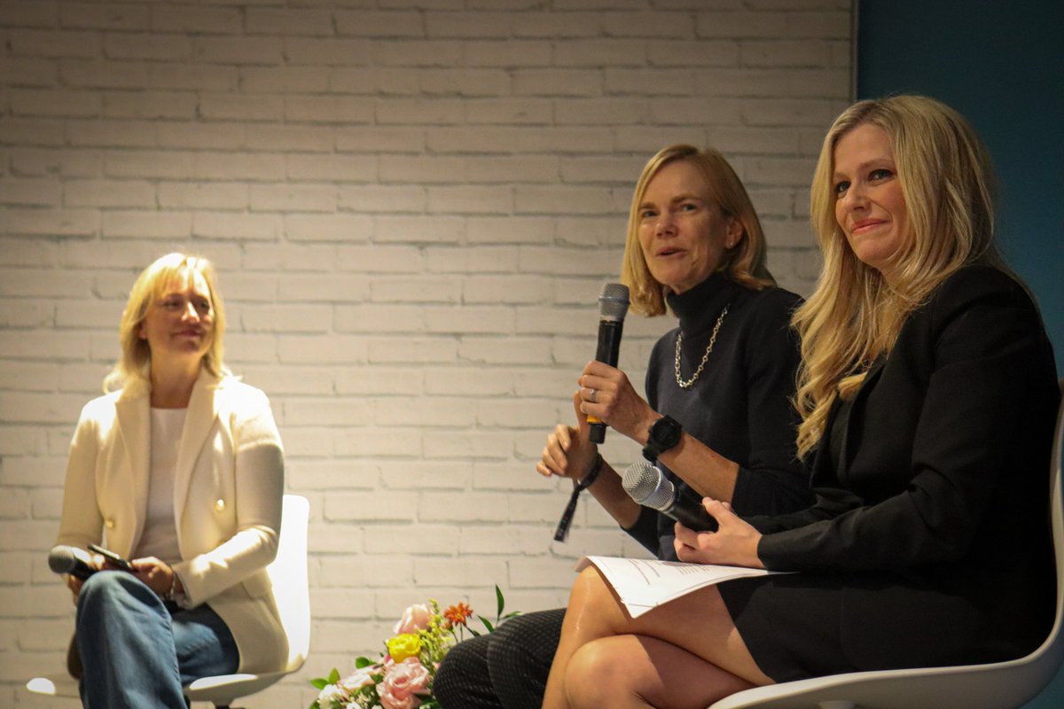 bdc_ca's tweet photo. Amazing time at @ElevateTechCA. We celebrated creativity and #leadership and put #womenentrepreneurship under the spotlight. What a success! 🚀 #ElevateFest2022 #inclusiveprosperity #ThrivePlatform https://t.co/nPYktTEBd1