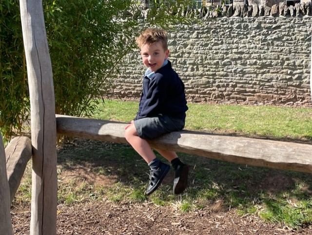 HambrookSchool's tweet photo. Our new Reception class have loved exploring the adventure playground, facing challenges, supporting each other, overcoming difficulties and enjoying the outside space.
#HambrookR https://t.co/ogHp8wMvcl