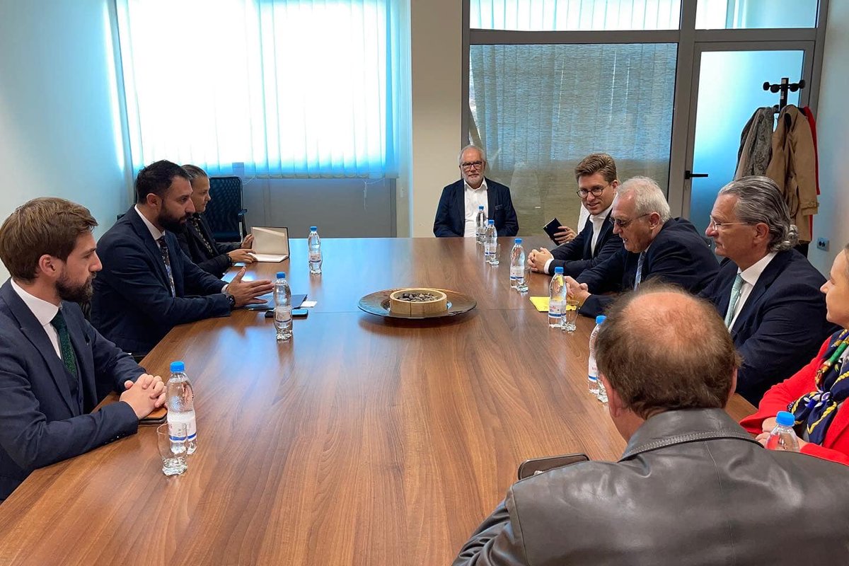 MPL_KS's tweet photo. Minister Krasniqi received in a mtg the Vice-President of European Parliament Rainer Wieland &amp;the members of the delegation &amp; thanked him for the continuous support for 🇽🇰. 
Vice-President Wieland reiterated its support for municipalities of Kosovo.  
👇
https://t.co/IfnsjOiaf6 https://t.co/B10WULdG4Y