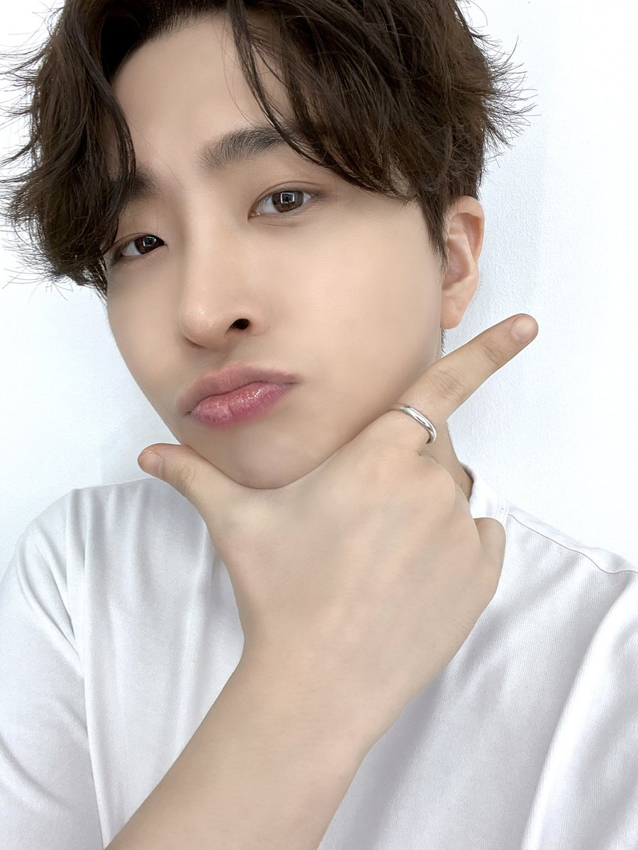 영재 YOUNGJAE tweet media