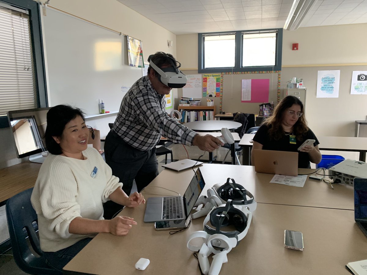 kwilson_klw's tweet photo. Teachers explore VR in math. Can’t wait to see the impact on student learning. #lasdk8 #VRmath #prisms #blachschool #eganvikings https://t.co/6I6Axe1VXF