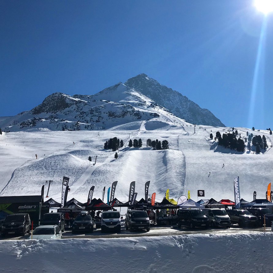 SnowIndGB's tweet photo. The SIGB Snow Test is back for 2023! Get it in your winter diary: 23-27 January - it’s a unique opportunity for UK retailers and media to get on snow with next season’s ski and snowboard gear. Stay tuned for updates! https://t.co/P2lCfnifb7