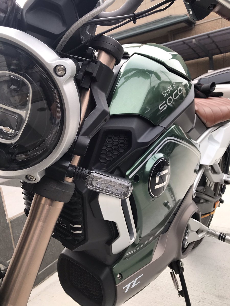 yururi0701's tweet photo. しばらく様子見したが、ウインカーの不調の再現性が微妙。スイッチ入れても点いたり点かなかったり…
店持って行った時に再現してくれないとちゃんと見てもらえないんだよなぁ…

あと、走っててちゅんちゅん鳴るのはなんだろ…

#SUPERSOCOTC
 #電動バイク
 #電動バイク備忘録 https://t.co/Z0MUvBOSba