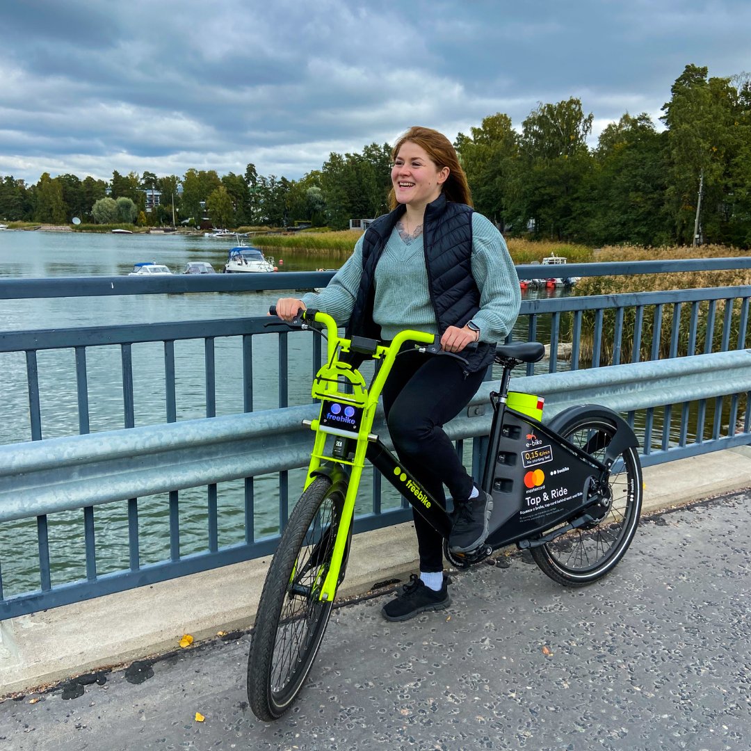 HelFreebike's tweet photo. Freebike 💚 Länsiväylän pyöräilymaisemat!

Sähköpyörällä taittaa pidemmänkin matkan kevyesti ja nopeasti. ⚡

Psst! Vältä ruuhkat ja valitse sähköpyöräily. 👌

#helsinkifreebike #helsinki #espoo #länsiväylä  #sähköpyörä #kaupunkipyörä https://t.co/vQ0y2iwFve