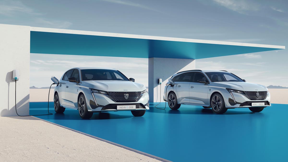 StellantisES's tweet photo. Nuevos @Peugeot e-308 y e-308 SW: versiones 100% eléctricas anunciadas para 2023. La marca será el primer fabricante europeo en ofrecer un familiar 100% eléctrico, el #Peugeot308SW ➡️ https://t.co/Kb9zSN5ZQd https://t.co/3wpKGLk8Ij