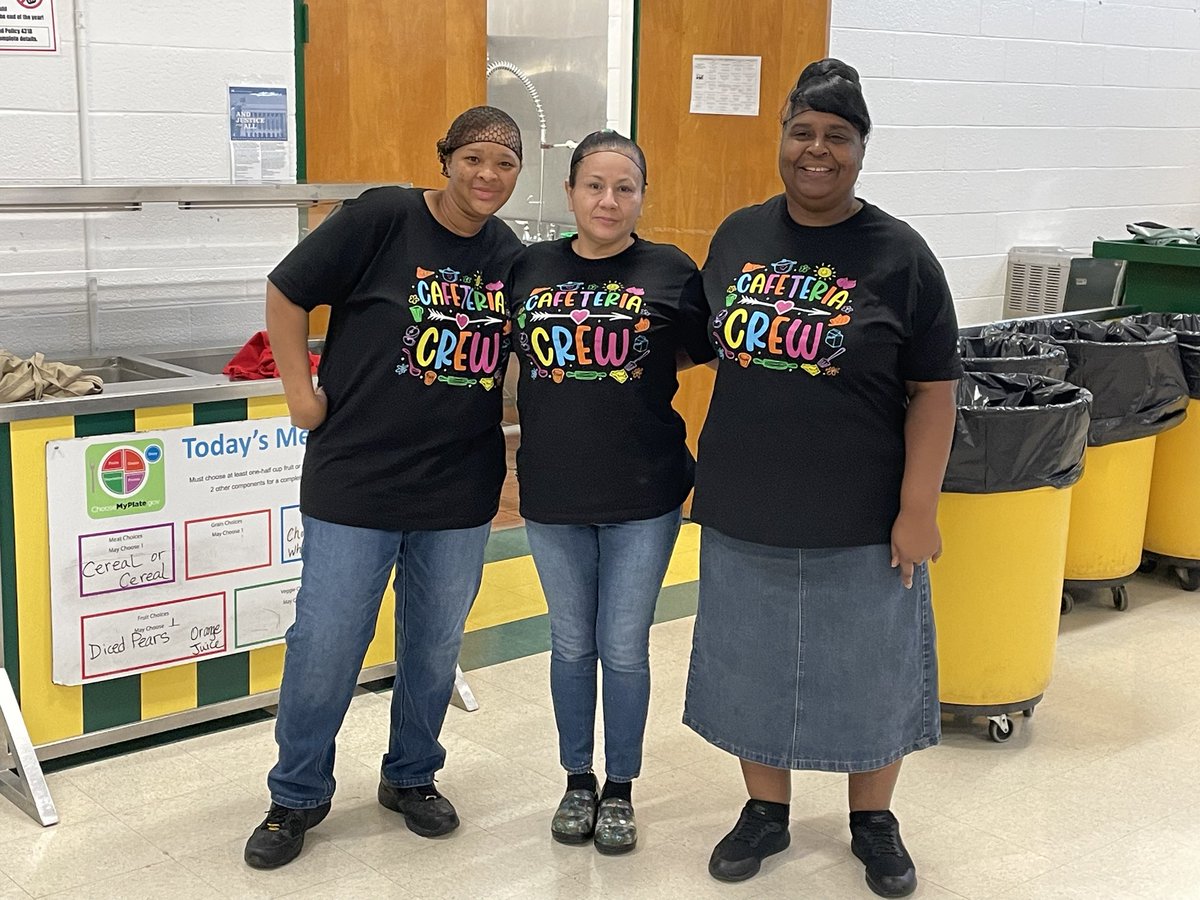 GWDMiddle's tweet image. Working hard to ensure our students as fed