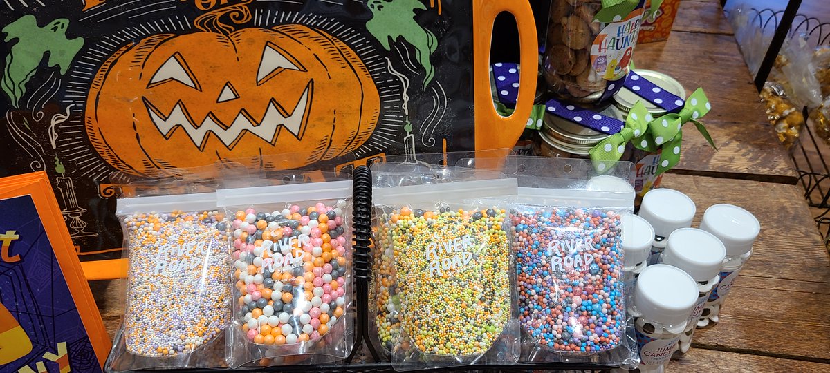 Life is better with sprinkles!

#sprinkles #halloween #handmade #longisland #huntingtonvillage