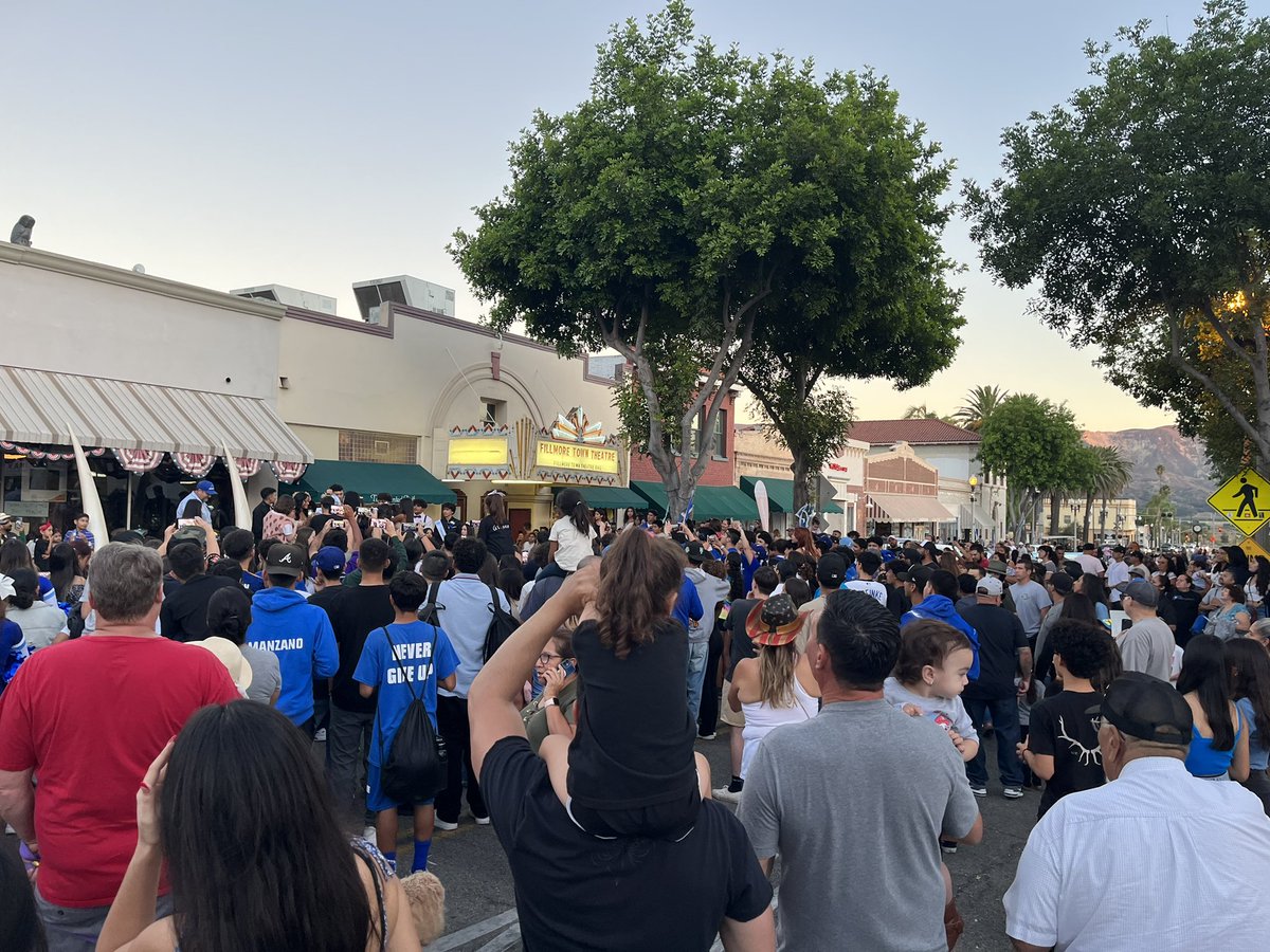 fhsflashesfb's tweet photo. 🟦&⬜️ Night
The last, best small town!
No one does homecoming like Fillmore!
#FillmoreFootball
#BoltsUp⚡️
#FillmoreFamily
@vcspreps @vcsjoecurley @latsondheimer @Tarek_Fattal @FillmoreGazette @fhs_storm https://t.co/76jUc0GQQ5