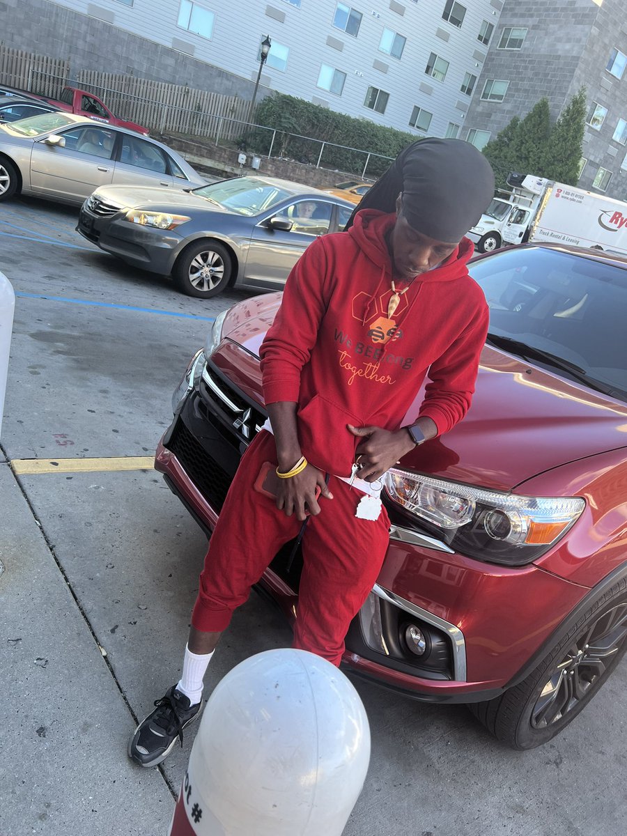Skills_215's tweet photo. Hoodie Season! 🍂🍃 #MillionDollarDreams • #We🐝#LongTogether • #TMP • #CTD / #CTLLC 

Inquire with anyone you see tagged for your very own replica. https://t.co/oU6GsELzVh