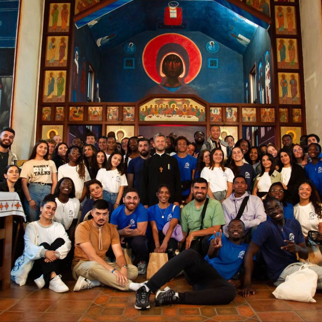 L'1visible tweet media