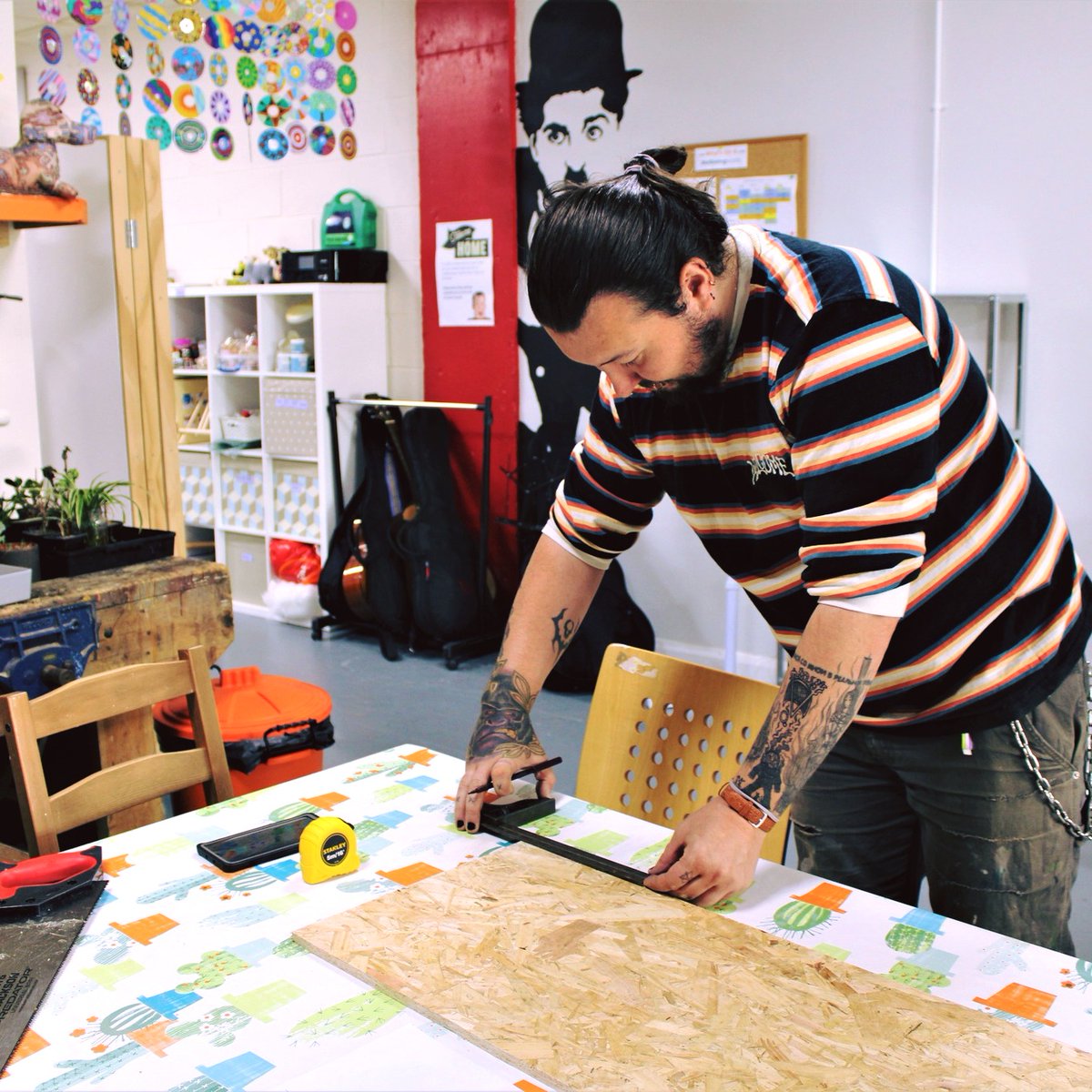 dundeetoolbox's tweet image. Our volunteers, Polly and Duncan, busy at work sprucing up the toolbox! We have lots of workshops and activities coming up this fall, and lots of opportunities for volunteering, so get in touch!
#dundee #volunteering #communitytoolbox