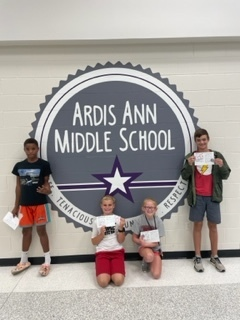 Congrats to this week's and last week's Shining STAR winners! These students rose to the challenge of modeling the STAR Qualities for others to see and take notice.  Way to go, Blazers. Continue to SHINE BRIGHT!