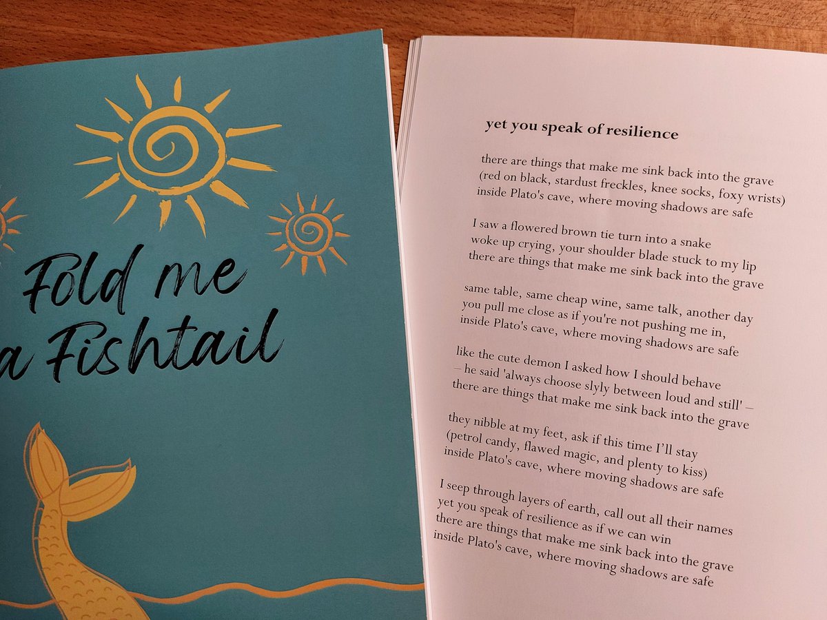 My favourite poetic form is the villanelle. I can reread Plath's 'Mad Girl's Love Song' a trillion times. One of my own villanelles is part of Fold me a Fishtail (available at @SelcouthStation). I think I should write another one soon. What's your favourite villanelle?
