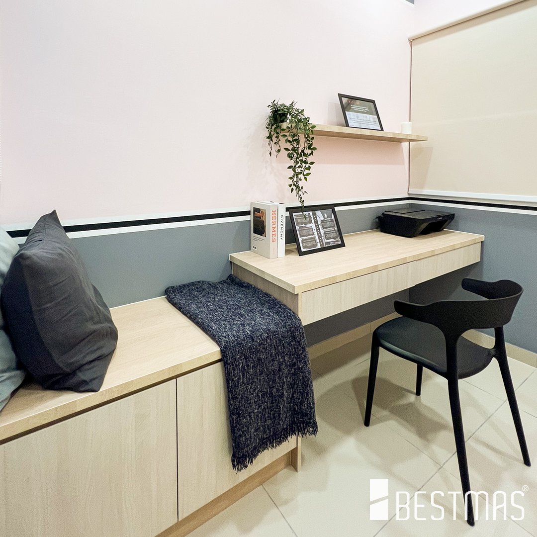 Bestmas_fdsb's tweet photo. 𝗛𝗼𝗺𝗲 𝗦𝘁𝘂𝗱𝘆 𝗦𝗽𝗮𝗰𝗲
Having a home study/work space can help maximize productivity. Here is a Bestmas showroom study room in SkyAwani 3.

𝗛𝗼𝘁𝗹𝗶𝗻𝗲 ☎️
https://t.co/wzEuIUNqGU https://t.co/1pNxdAQle1
