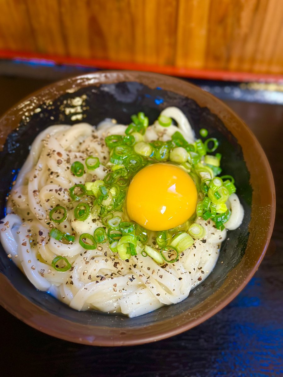 chori112's tweet photo. 駆けつけ一杯釜バター🧈◥█̆̈◤🍳🥢 https://t.co/r7Xnip4wNw