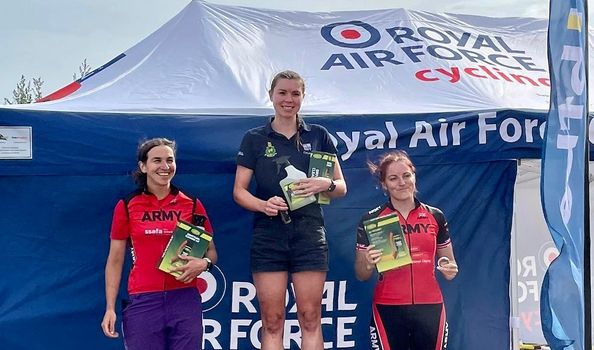 Huge BZ (Well done!) to AB Katie Pratt for winning the female RNRM champs during the XC Inter Service Champs 2022. In a strong field she used her skills and fitness to do the business. 👏👏👏👏 @wrfca @NAVYfit @cyclingweekly @RNReserve #fridayfitness #cyclinglife