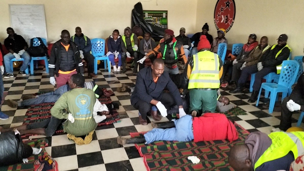 right_ke's tweet image. Happening now #FirstAid session by #medswift trainers