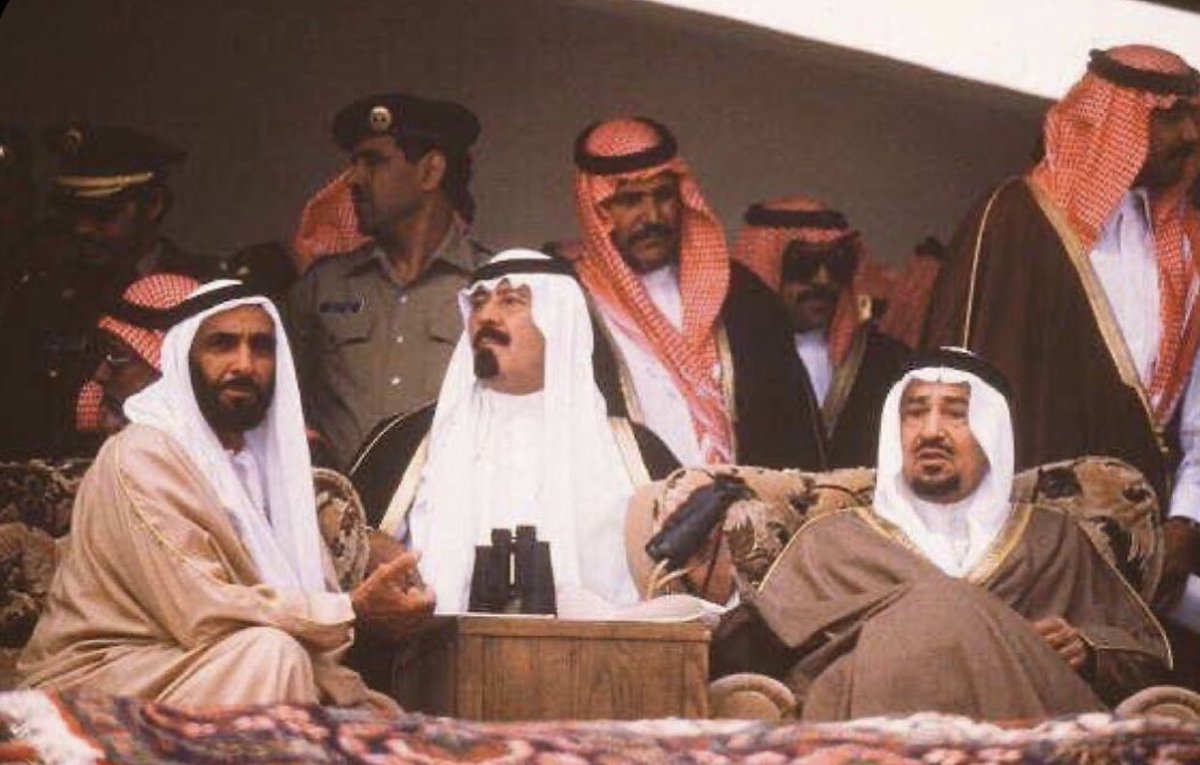 Fatima_FM's tweet photo. يد واحده 
قلب واحد 
مصير واحد 
أدام الله عزكم 
وكل عام والمملكة العربية السعودية 
تفخر بعزها وأمجا��ها 🇸🇦❤️🇦🇪

 #اليوم_الوطني_السعودي_92 https://t.co/fuBGFr2gkt