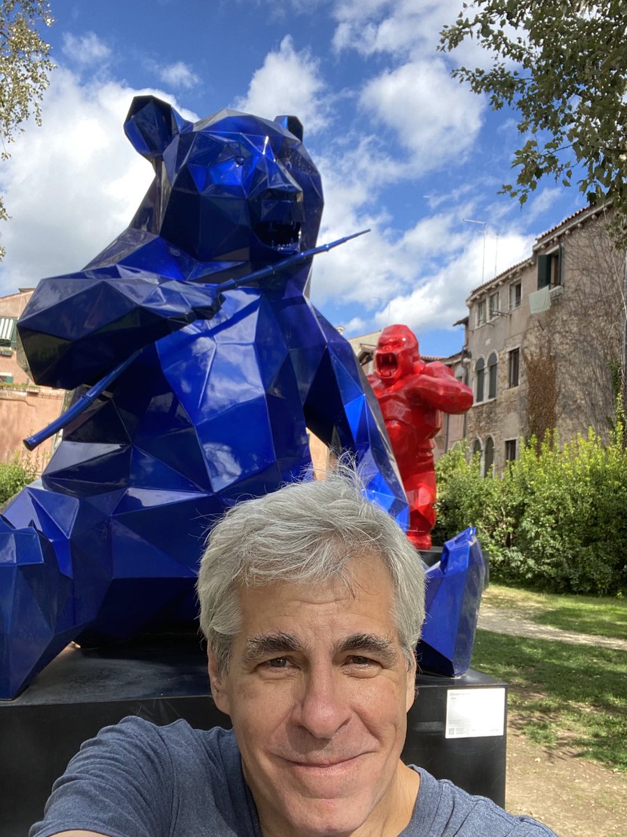 JamesGoldsmith9's tweet photo. Just spent ten days in Venice for the Biennale. Here I am with a giant blue panda by French sculptor Richard Orlinski. He and his 8 colorful giant animal companions (2 bears, 3 gorillas, a lion, a horse, and a shark) will be here till the last week of November. https://t.co/HVhuIq4MS3